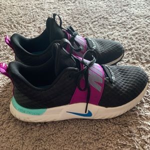 Nike Renew TR 9- women’s athletic shoes